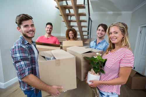 Free quote discussion for a local man with van service