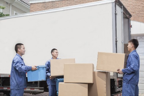 Van moving team preparing a safe loading process