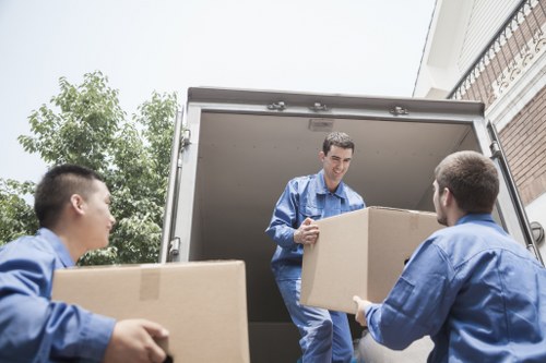 Secure packing and transport for removals in Elephant and Castle