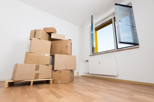 Flexible man and van service for city apartment moves