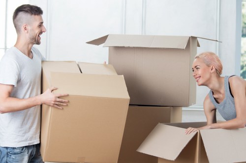 Van transport service handling boxes and furniture in Elephant and Castle